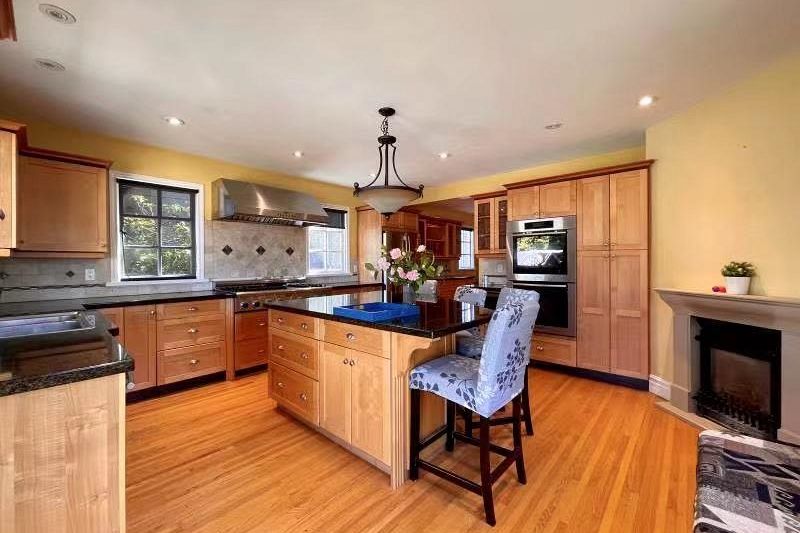 1749 West 62nd Avenue Vancouver, BC - 4