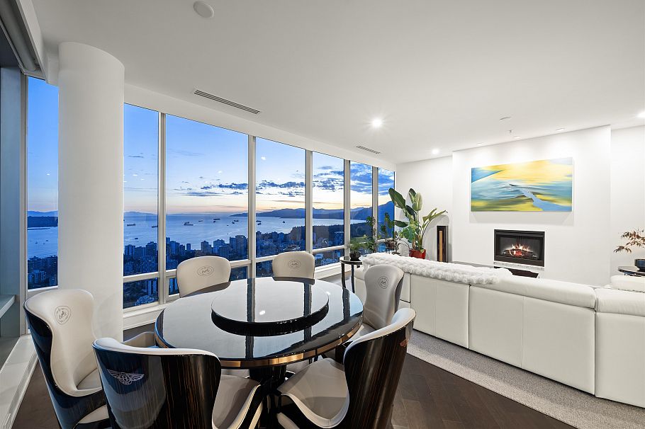 5704 1128 W Georgia Street Vancouver, BC - 6