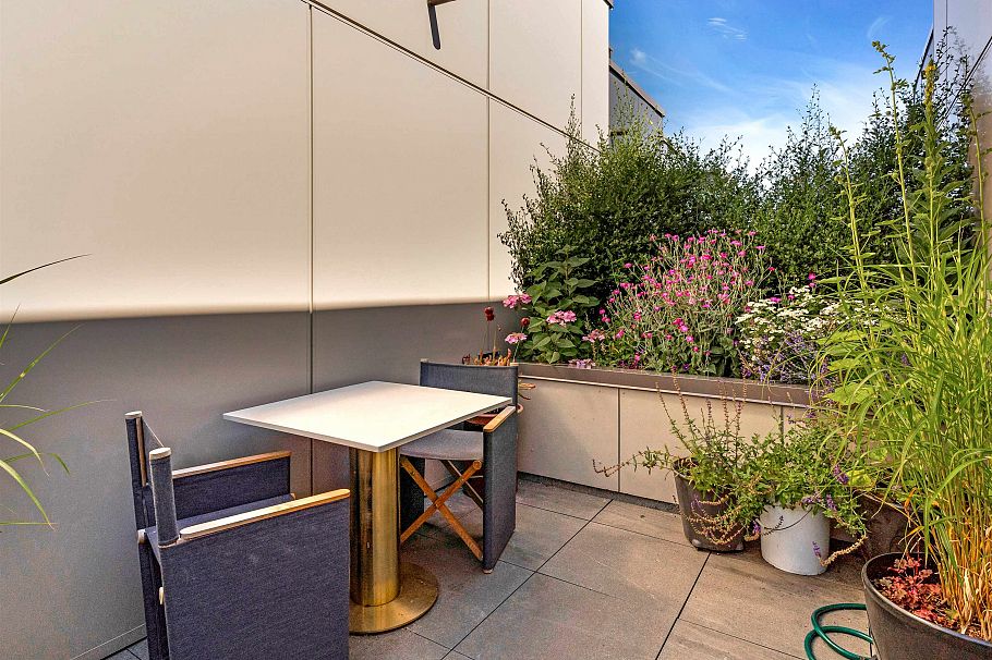 7 2366 Birch Street Vancouver, BC - 21