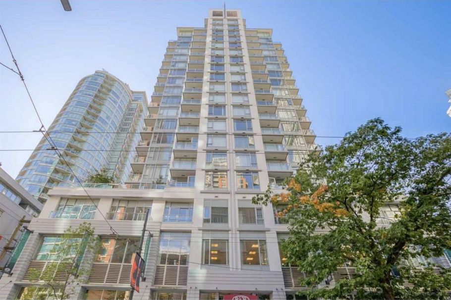 907 480 Robson Street Vancouver, BC - 19