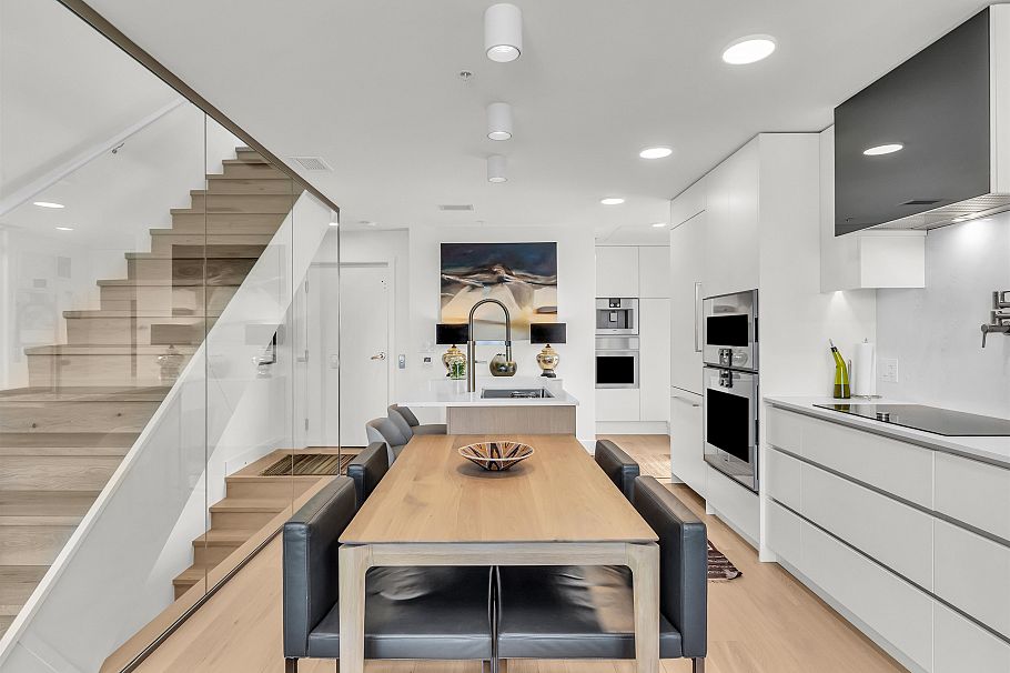 7 2366 Birch Street Vancouver, BC - 12