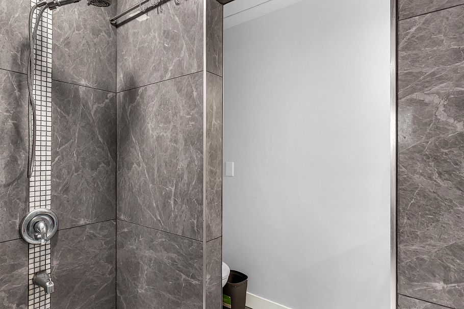 45 Renfrew Street Vancouver, BC - 22