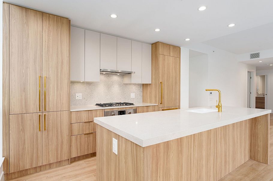 102 2375 Emery Court North Vancouver, BC - 12