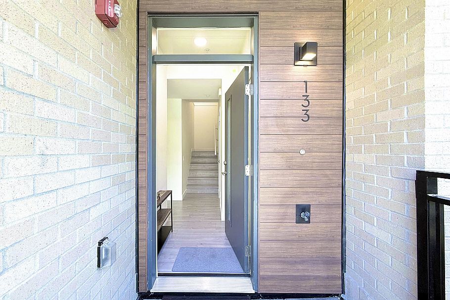 133 2035 Glenaire Drive North Vancouver, BC - 2