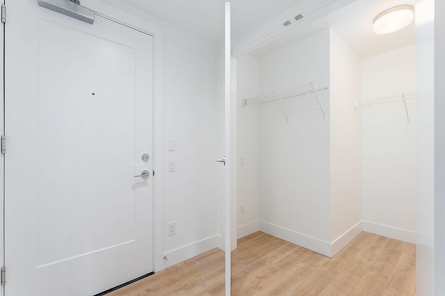 102 2375 Emery Court North Vancouver, BC - 22