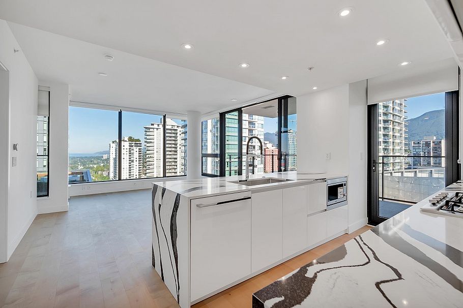 1006 135 13th Street North Vancouver, BC - 12