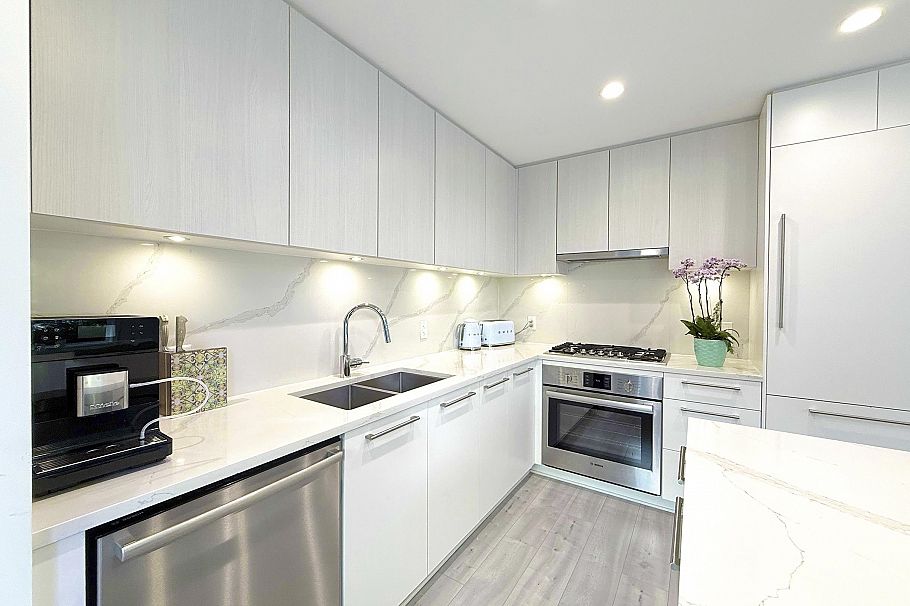 133 2035 Glenaire Drive North Vancouver, BC - 3