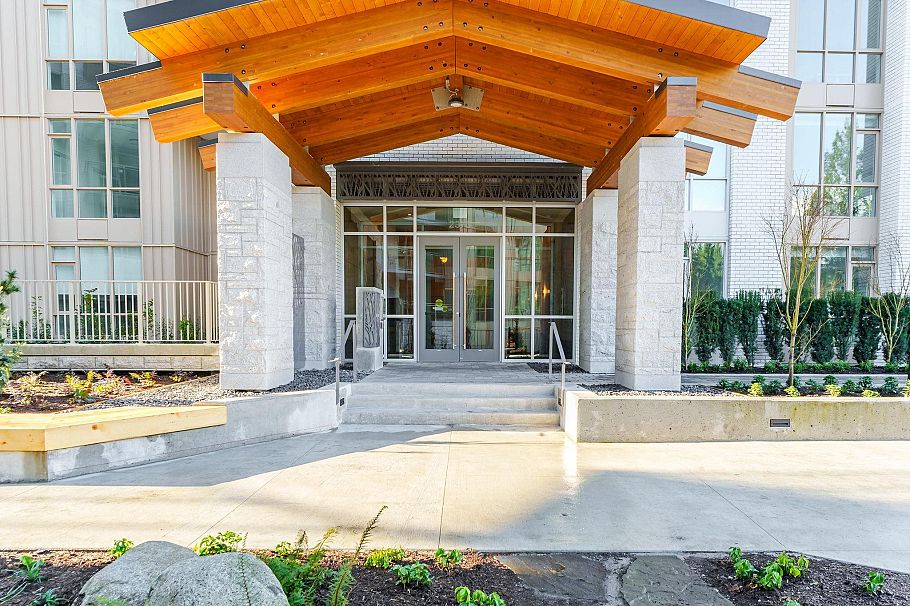 102 2375 Emery Court North Vancouver, BC - 1