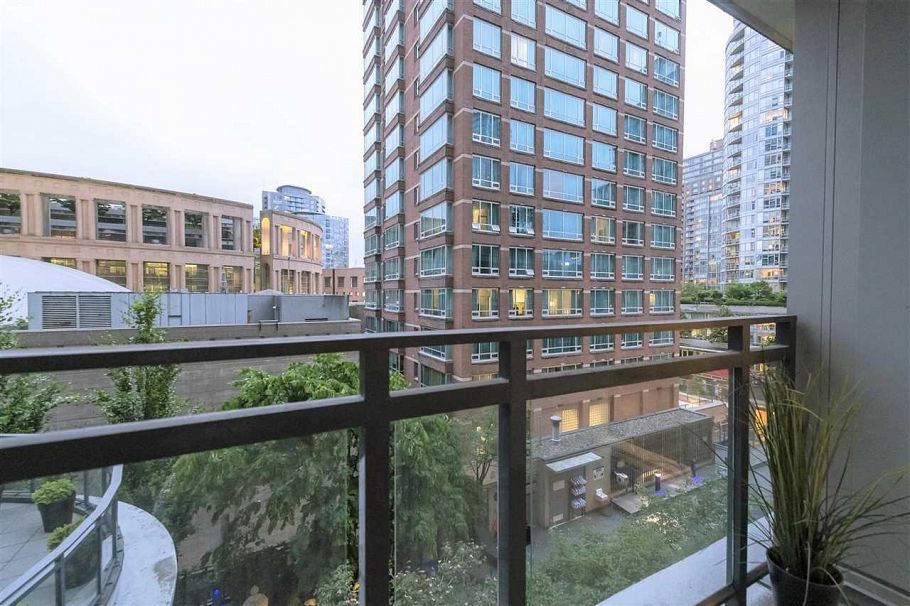 803 788 Richards Street Vancouver, BC - 7