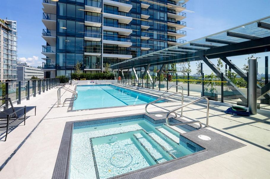 1006 135 13th Street North Vancouver, BC - 35