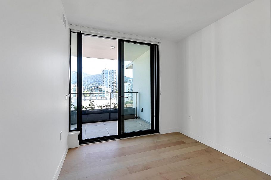 1006 135 13th Street North Vancouver, BC - 22