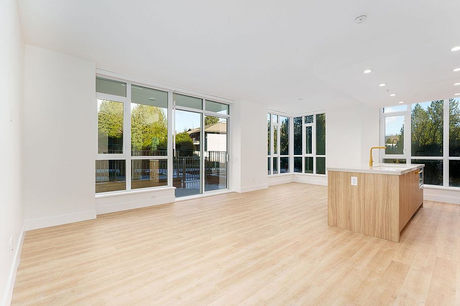 102 2375 Emery Court North Vancouver, BC - 14