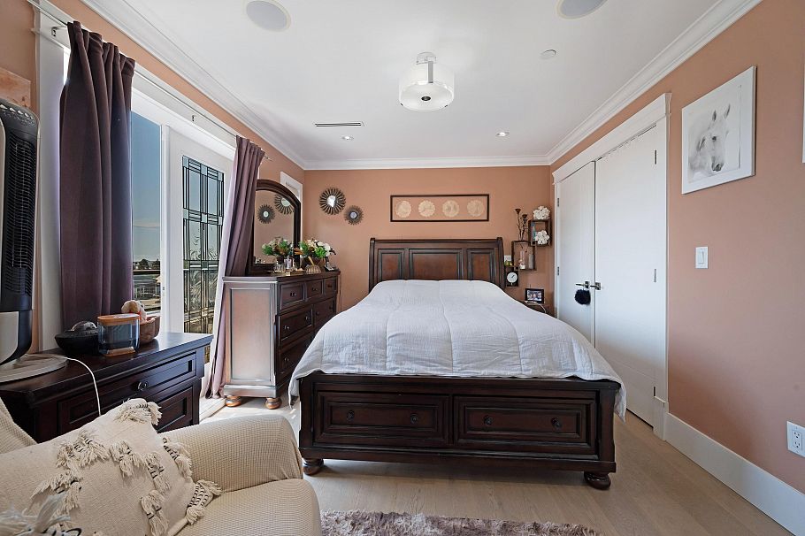 242 E 65th Avenue Vancouver, BC - 19