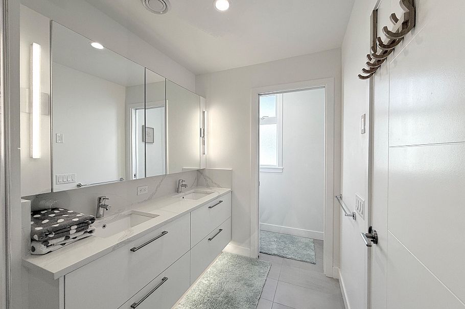 133 2035 Glenaire Drive North Vancouver, BC - 16