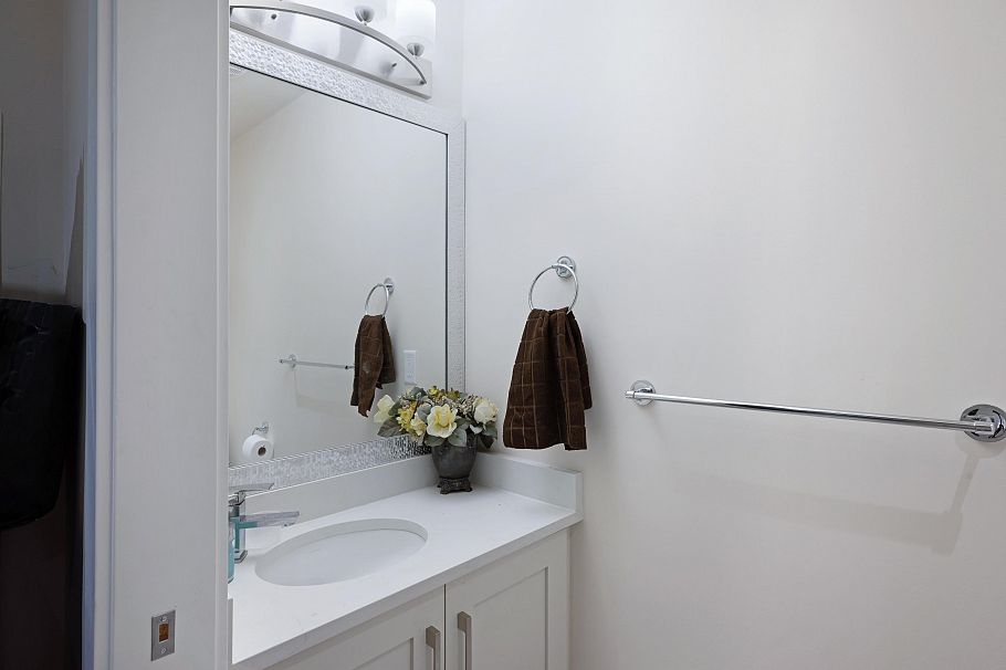 242 E 65th Avenue Vancouver, BC - 21