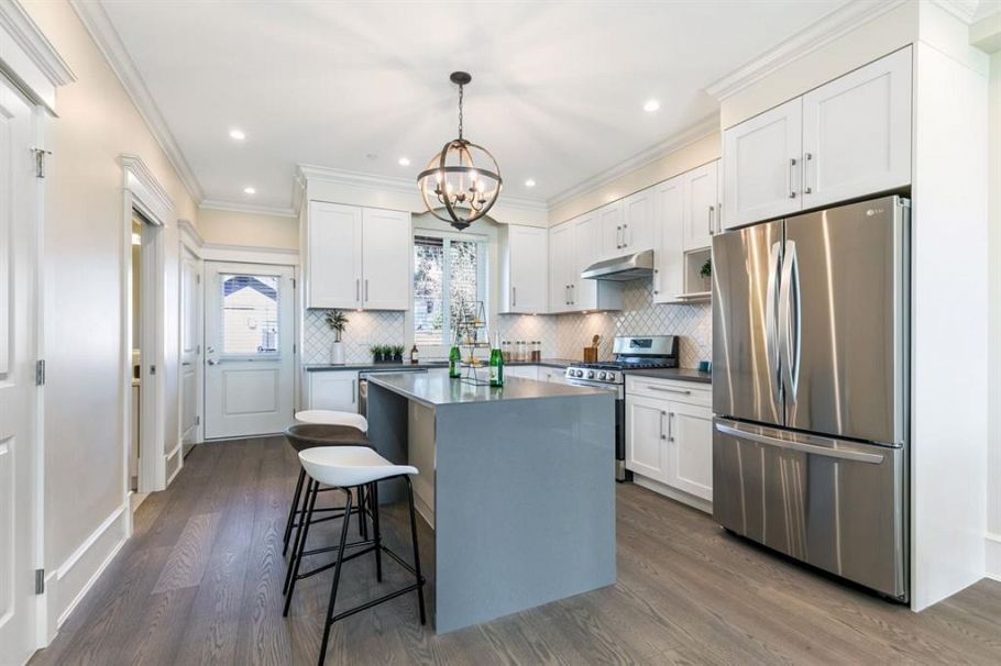 1125 Park Drive Vancouver, BC - 4