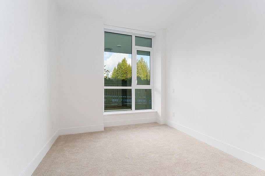 102 2375 Emery Court North Vancouver, BC - 21