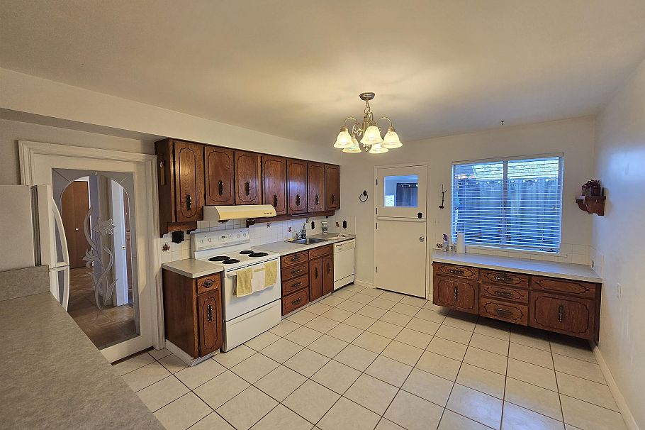 3369 Price Street Vancouver, BC - 7