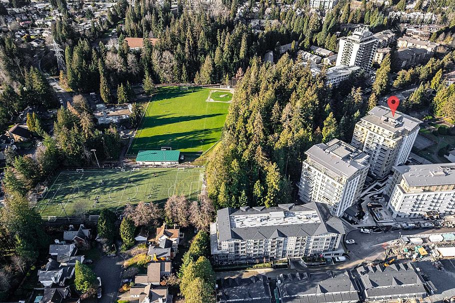 102 2375 Emery Court North Vancouver, BC - 9