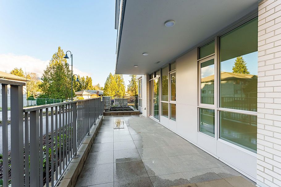 102 2375 Emery Court North Vancouver, BC - 31