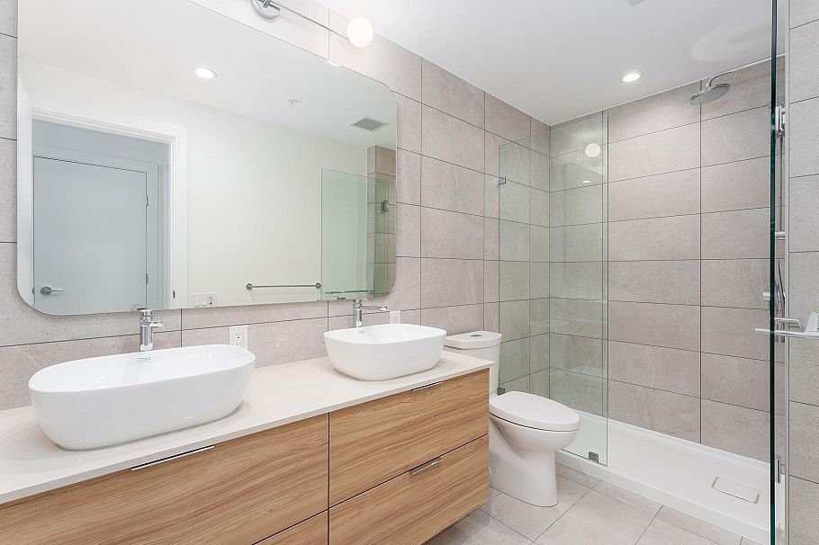 102 2375 Emery Court North Vancouver, BC - 26