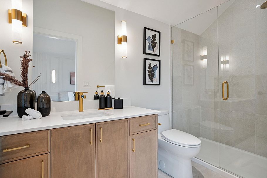 2 1915 E 3rd Avenue Vancouver, BC - 11