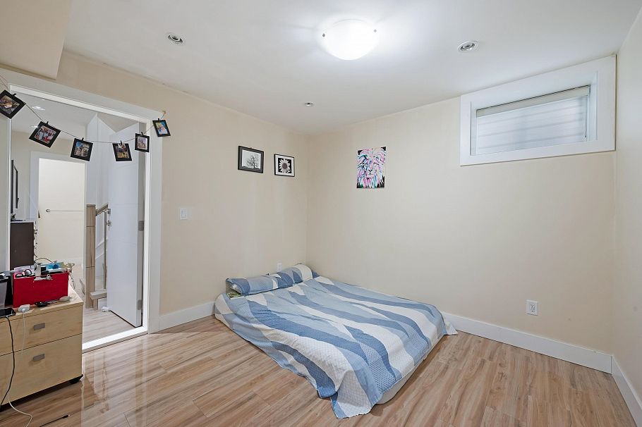 242 E 65th Avenue Vancouver, BC - 23