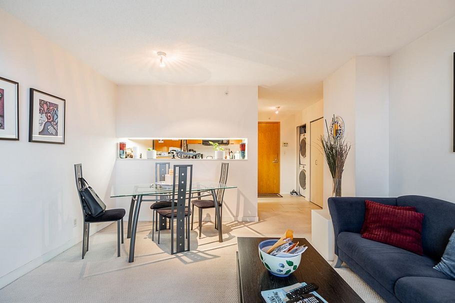 1807 1200 W Georgia Street Vancouver, BC - 17