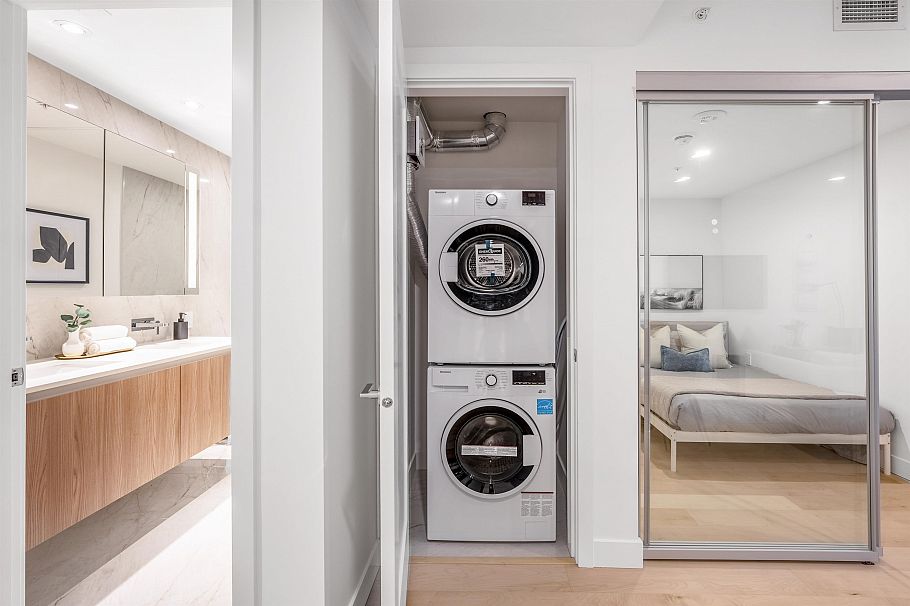 515 135 E 13th Street North Vancouver, BC - 11