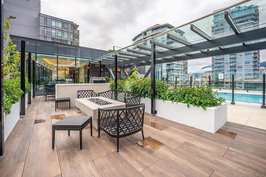 514 135 E 13th Street North Vancouver, BC - 22