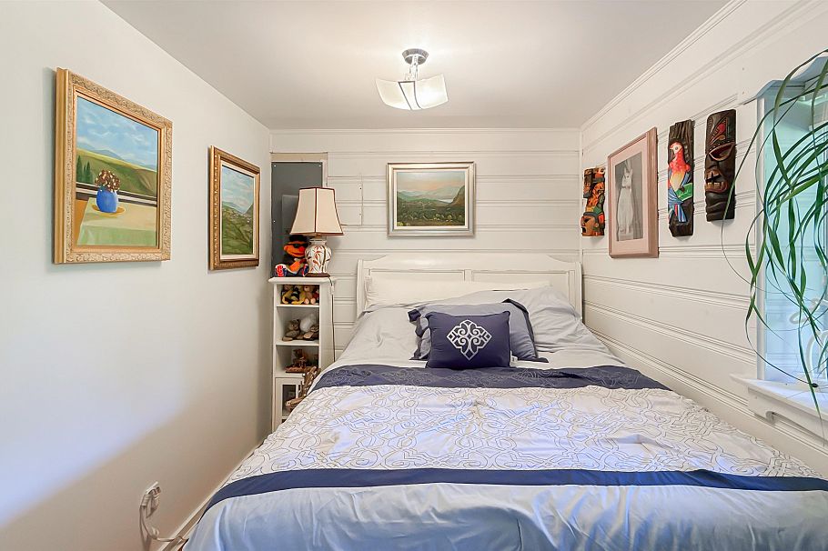 414 Montroyal Boulevard North Vancouver, BC - 25