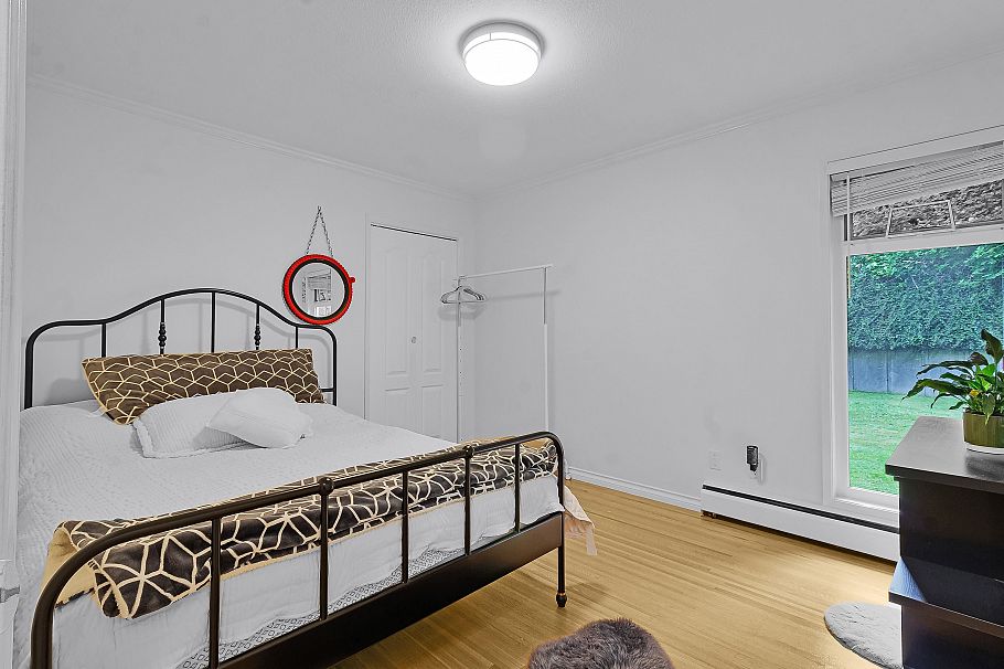 4540 Mountain Highway North Vancouver, BC - 17