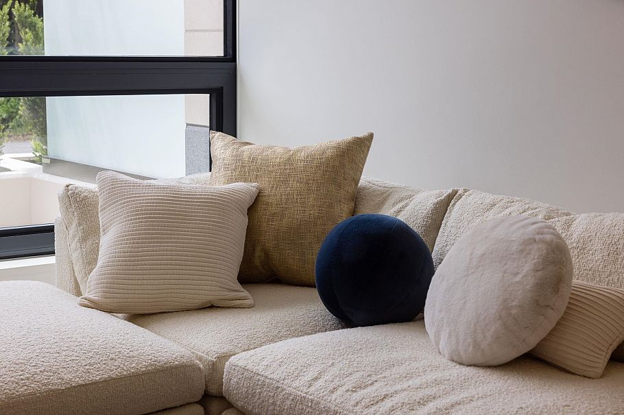 TH1 135 E 13th Street North Vancouver, BC - 6