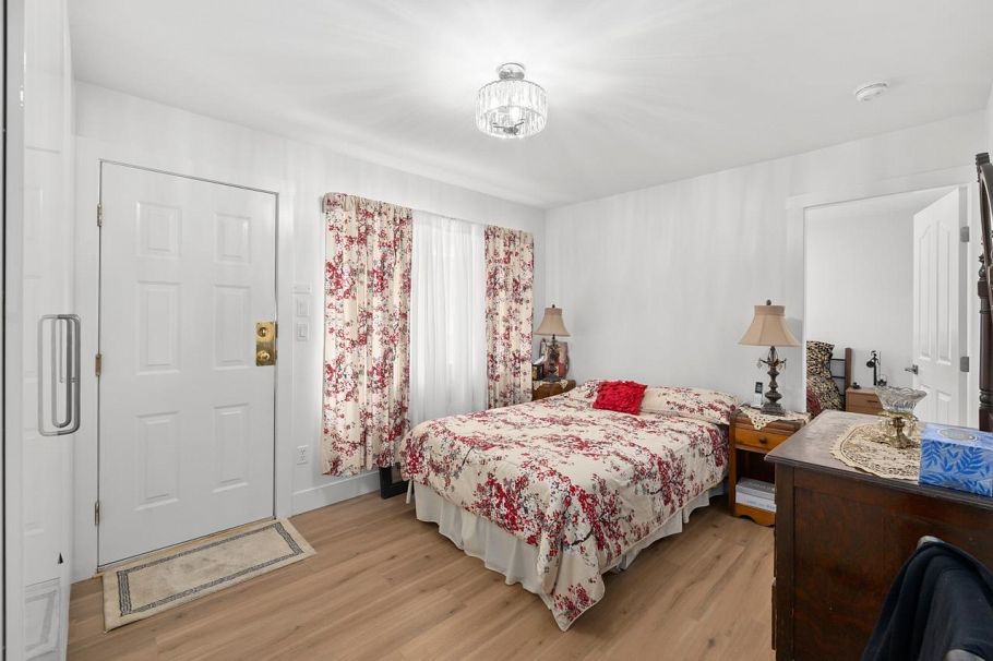 1089 E King Edward Avenue Vancouver, BC - 27