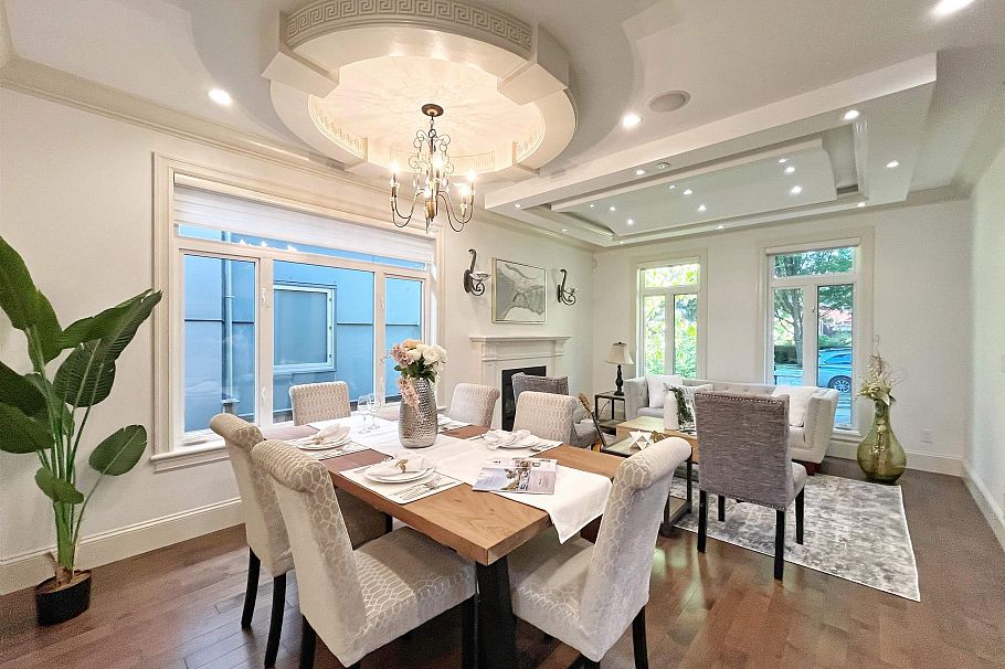 3715 W 22nd Avenue Vancouver, BC - 3