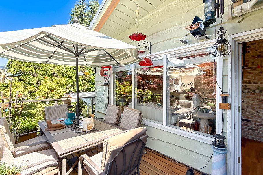 414 Montroyal Boulevard North Vancouver, BC - 30