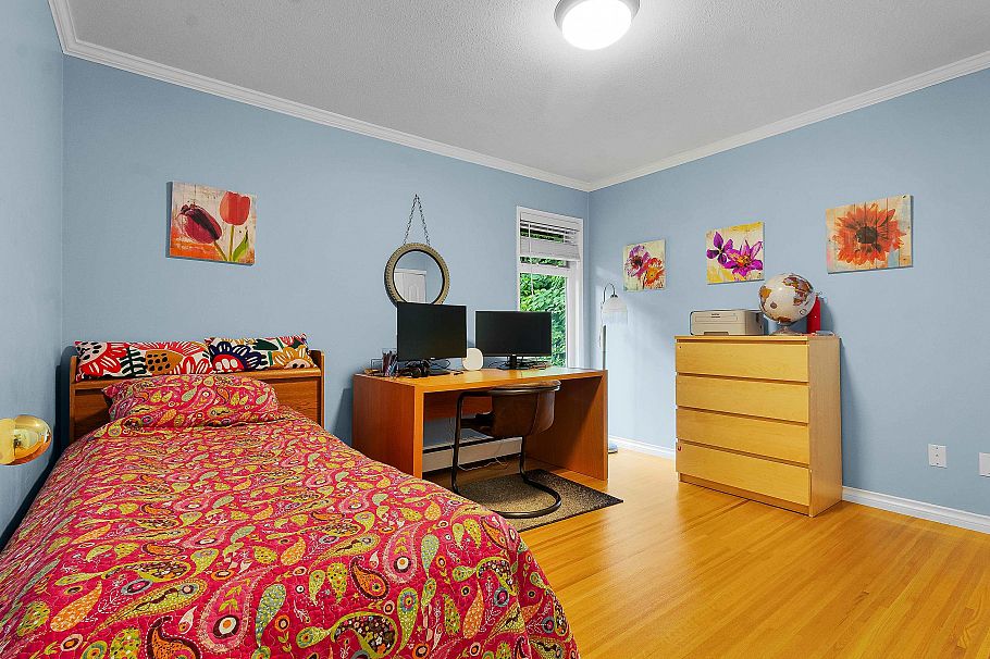 4540 Mountain Highway North Vancouver, BC - 18