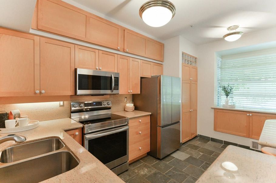 TH2 2040 E Kent South Avenue Vancouver, BC - 10