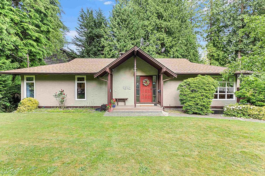 4540 Mountain Highway North Vancouver, BC - 1