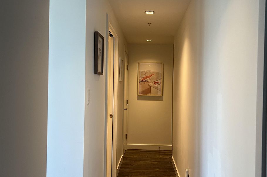 302 8131 Nunavut Lane Vancouver, BC - 9