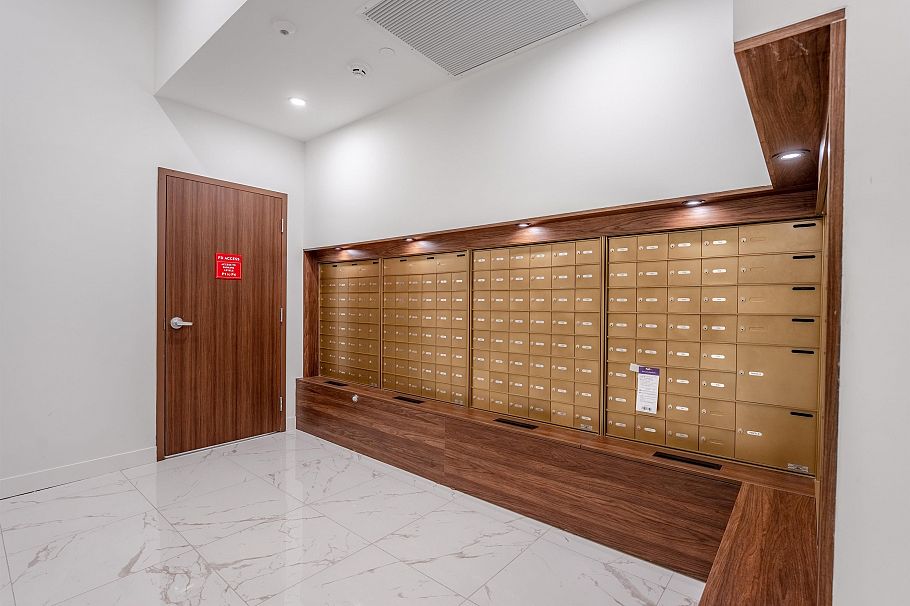 514 135 E 13th Street North Vancouver, BC - 31