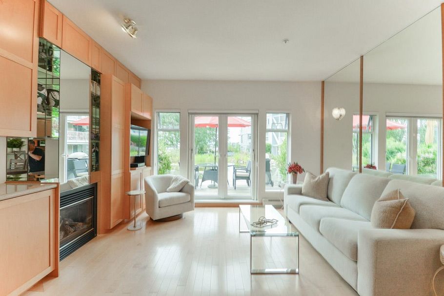 TH2 2040 E Kent South Avenue Vancouver, BC - 18