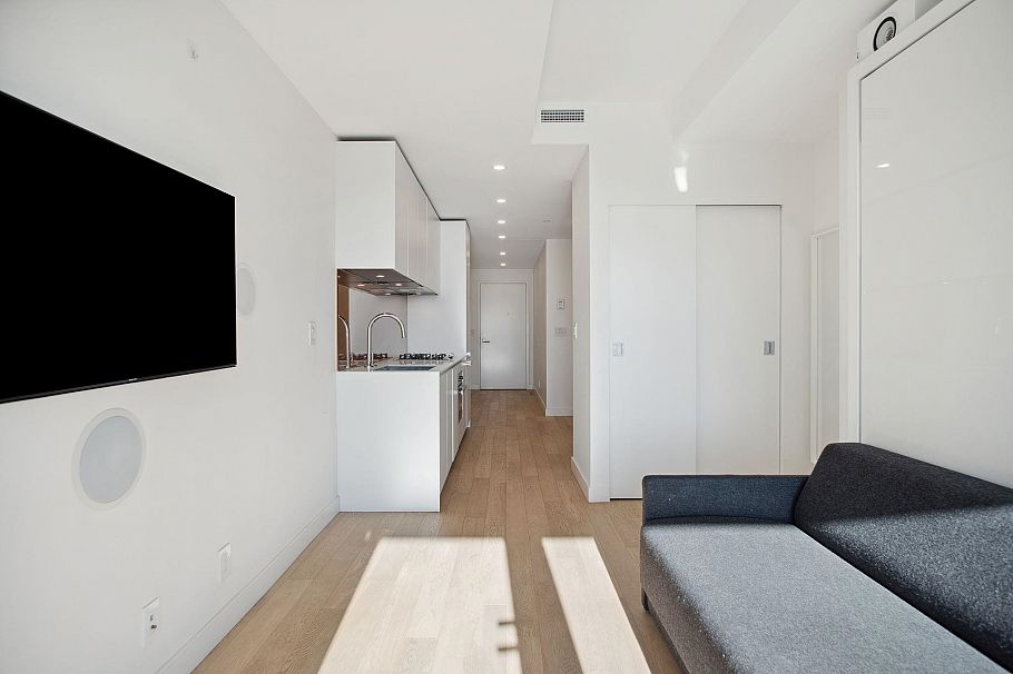 4610 1480 Howe Street Vancouver, BC - 9