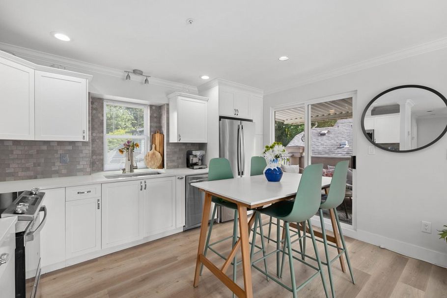 1089 E King Edward Avenue Vancouver, BC - 8