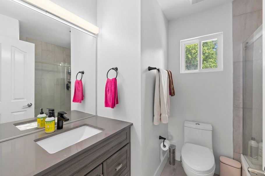 1089 E King Edward Avenue Vancouver, BC - 14