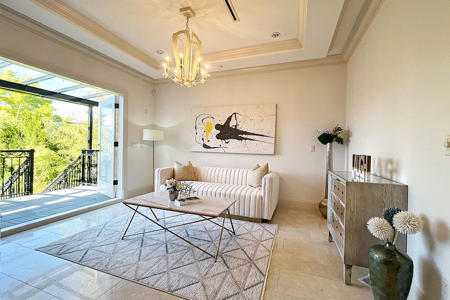 3715 W 22nd Avenue Vancouver, BC - 9