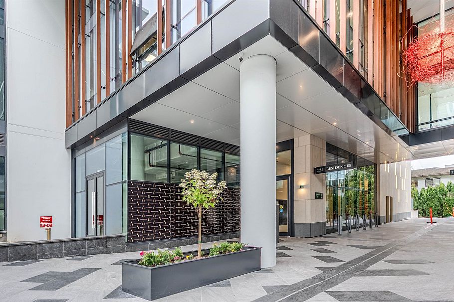 515 135 E 13th Street North Vancouver, BC - 37