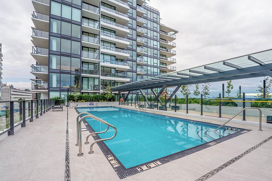 514 135 E 13th Street North Vancouver, BC - 30