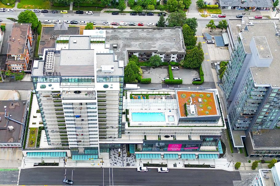 515 135 E 13th Street North Vancouver, BC - 39