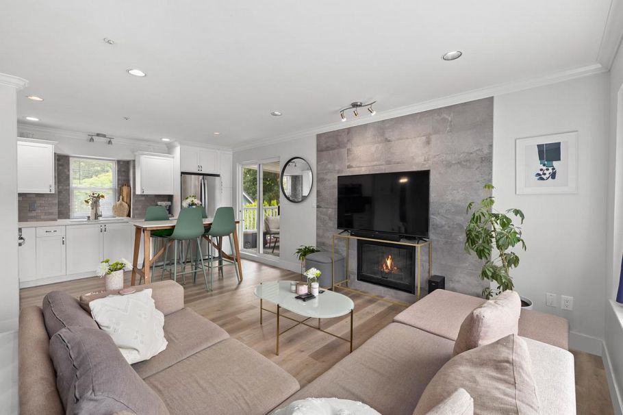 1089 E King Edward Avenue Vancouver, BC - 3